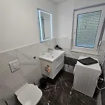 Apartament Botic *